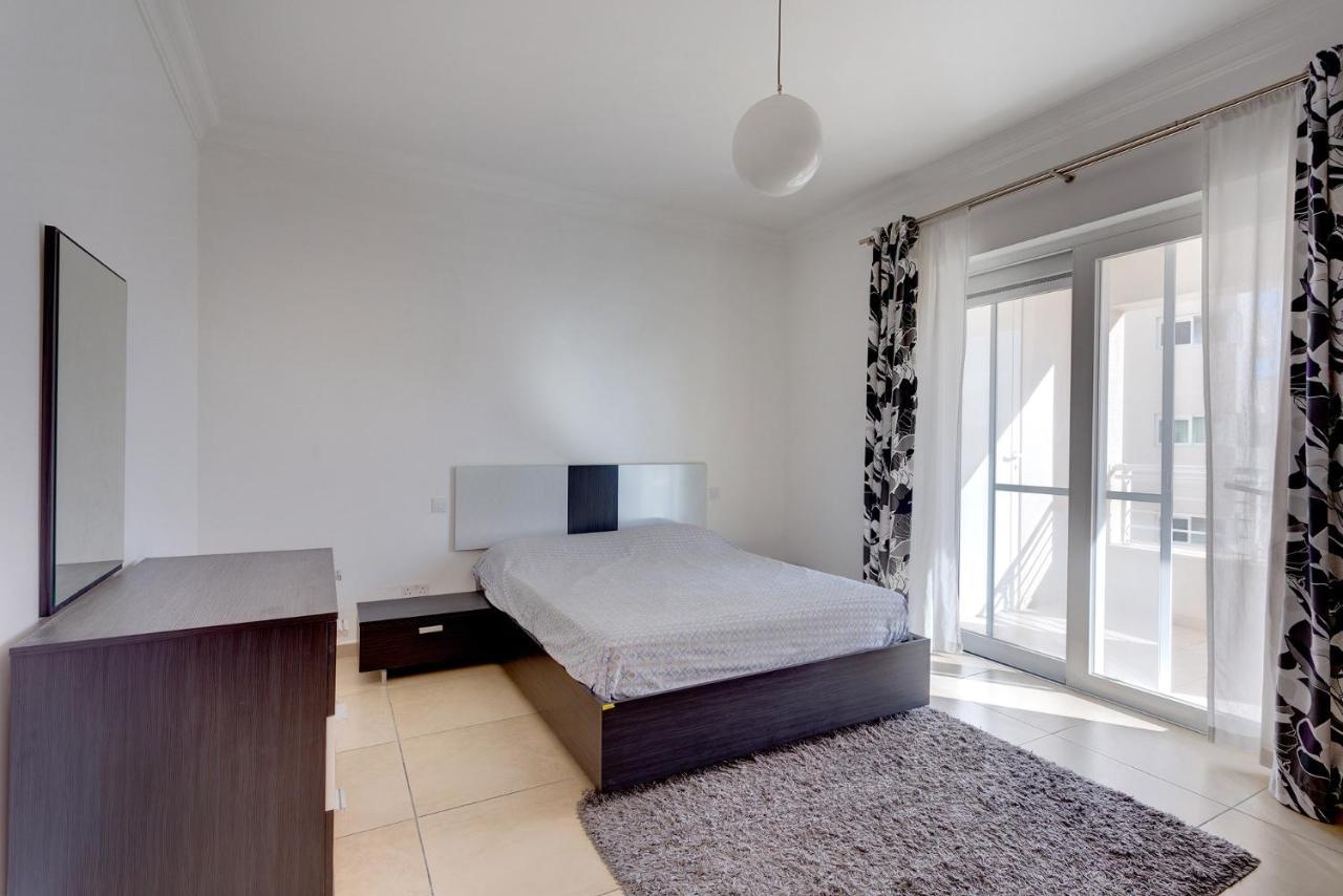 Appartement With Pool Sliema